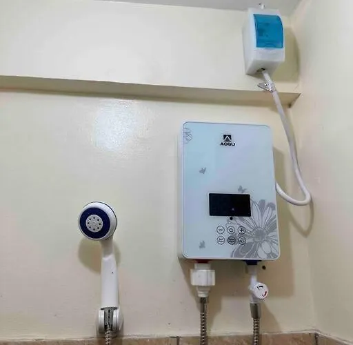 Lawton Residences 3c - 4 Pax